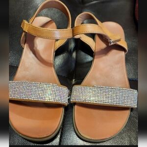 Two pairs of Girls Sz 1 and 2 Shoes in Very Gently Worn Condition